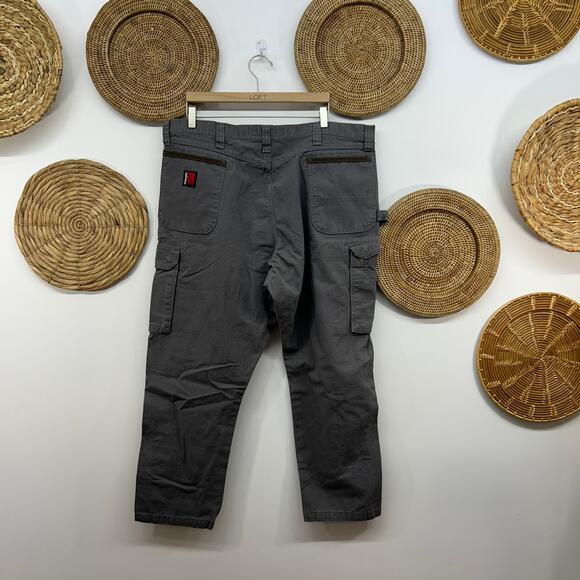 Bundle (2) Wrangler Riggs Workwear Cargo Pants Gray Tan Mens 42x32 - Picture 2 of 8
